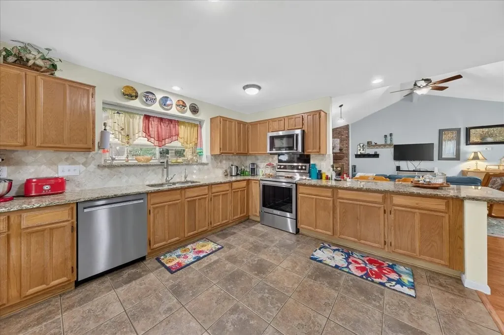 2401 Slaton Drive Grand Prairie TX 75052