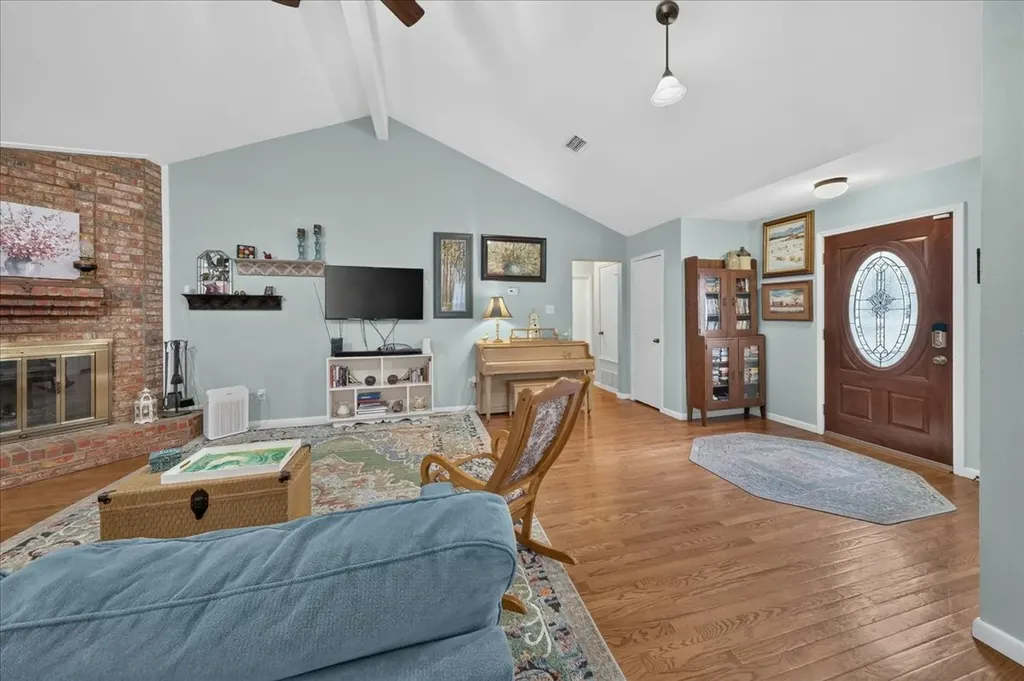 2401 Slaton Drive Grand Prairie TX 75052