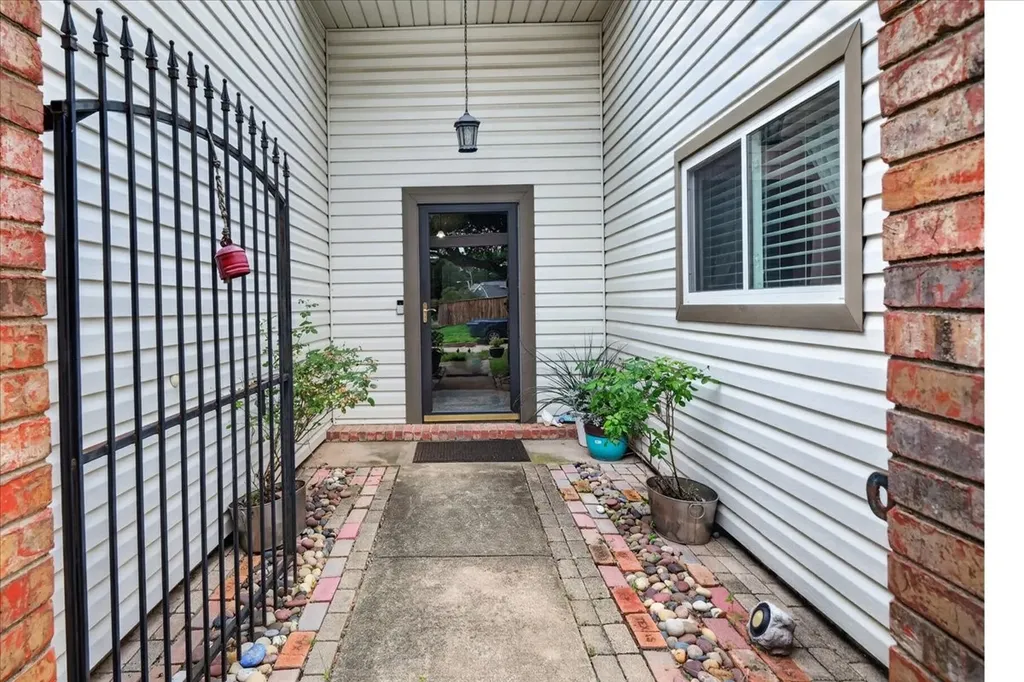 2401 Slaton Drive Grand Prairie TX 75052