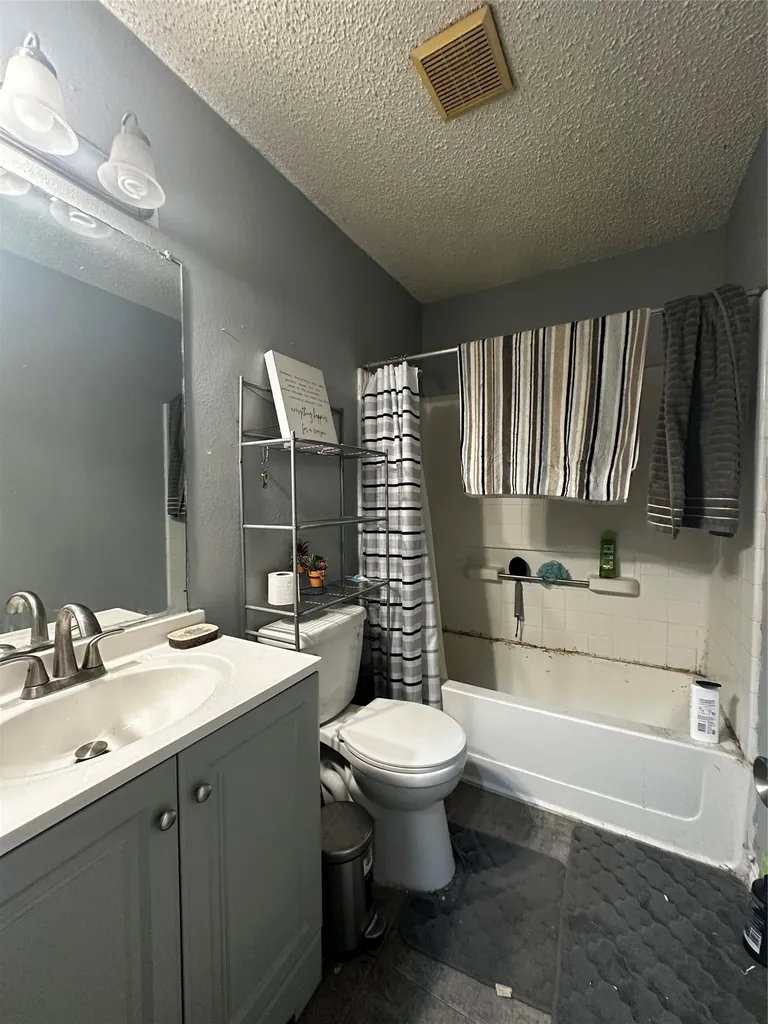 4119 Babcock Drive Dallas TX 75212