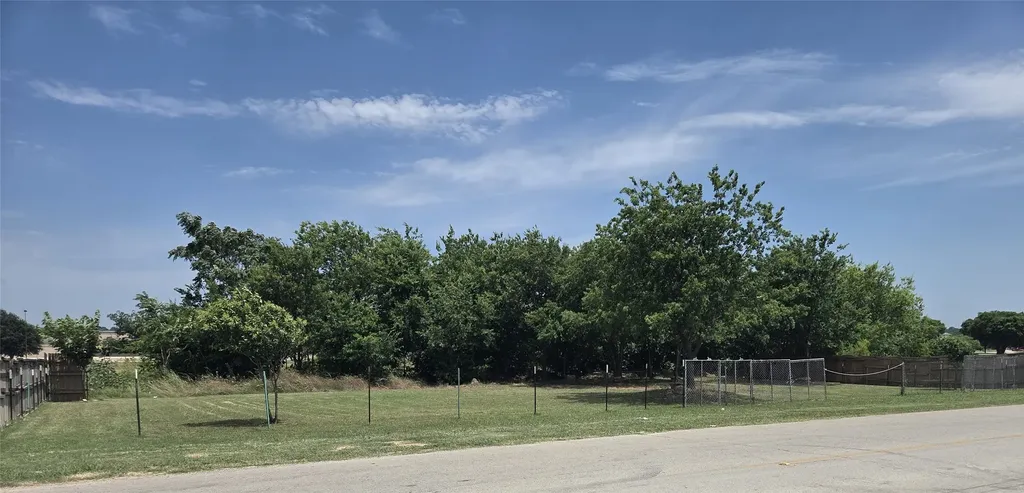 2709 Beverly Avenue Fort Worth TX 76104