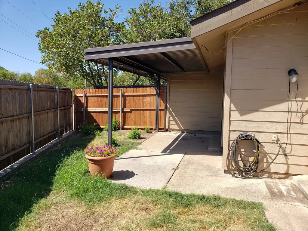 662 Prairie Dell Street Lewisville TX 75067