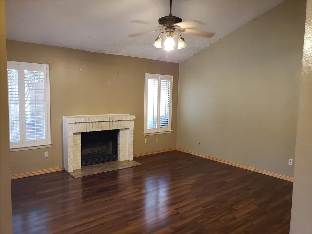 662 Prairie Dell Street Lewisville TX 75067