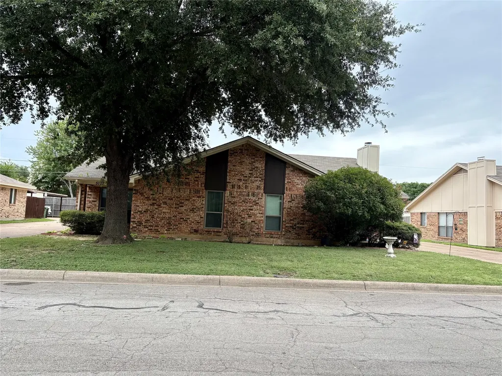 5720 Cancun Drive North Richland Hills TX 76180