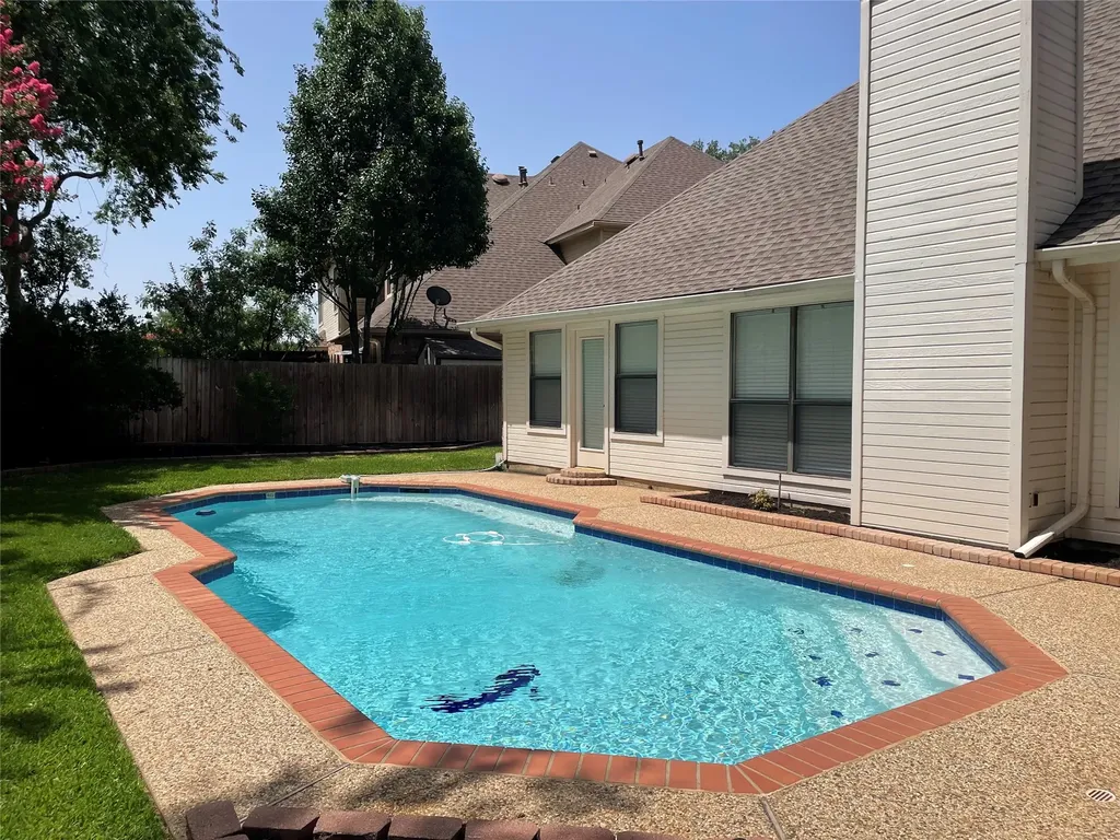 2144 Brownstone Court Grapevine TX 76051