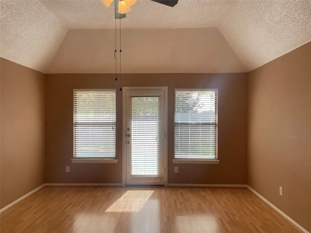 2144 Brownstone Court Grapevine TX 76051