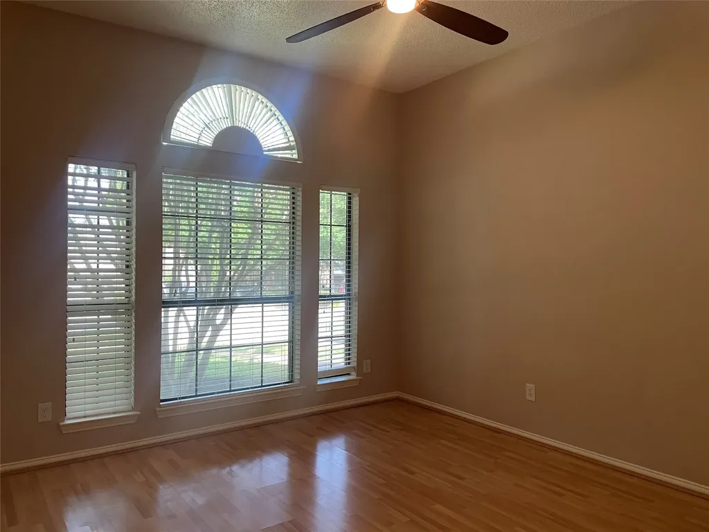 2144 Brownstone Court Grapevine TX 76051
