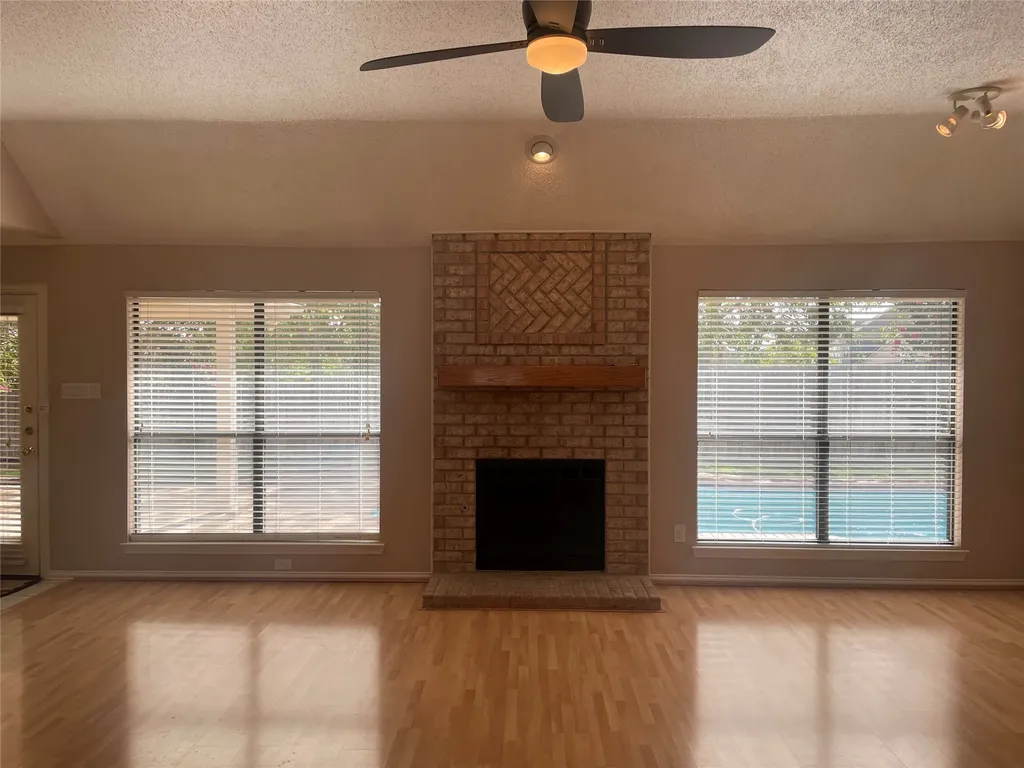 2144 Brownstone Court Grapevine TX 76051