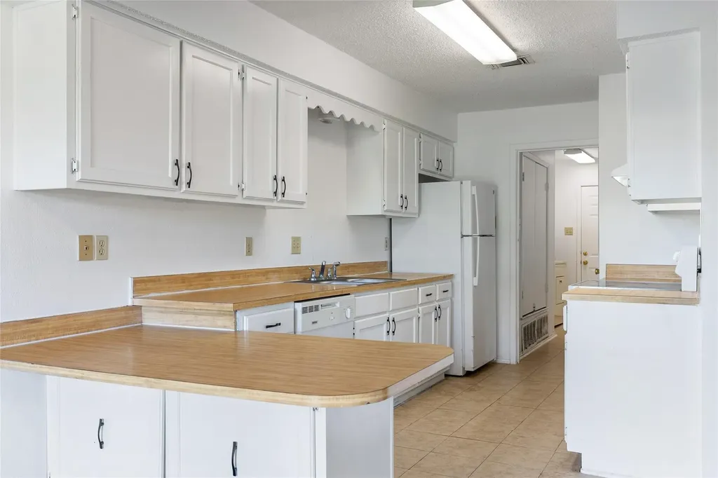 2907 Charity Road Commerce TX 75428