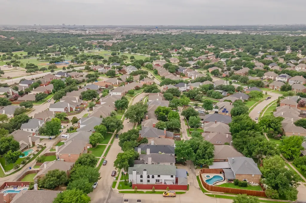 1349 Jeanette Way Carrollton TX 75006