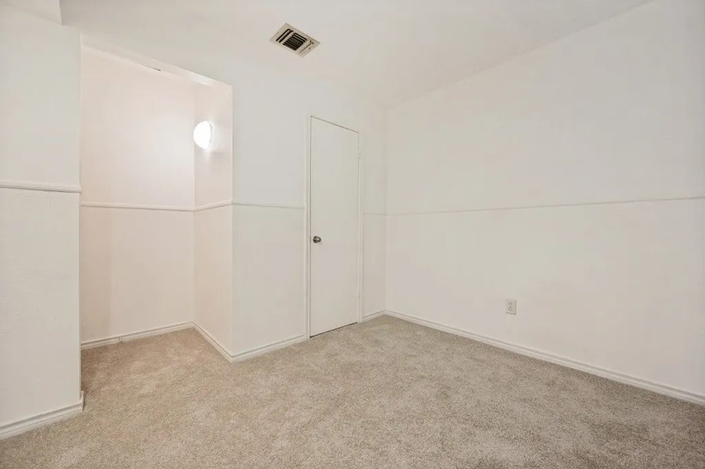 3828 Clover Hill Lane Carrollton TX 75007