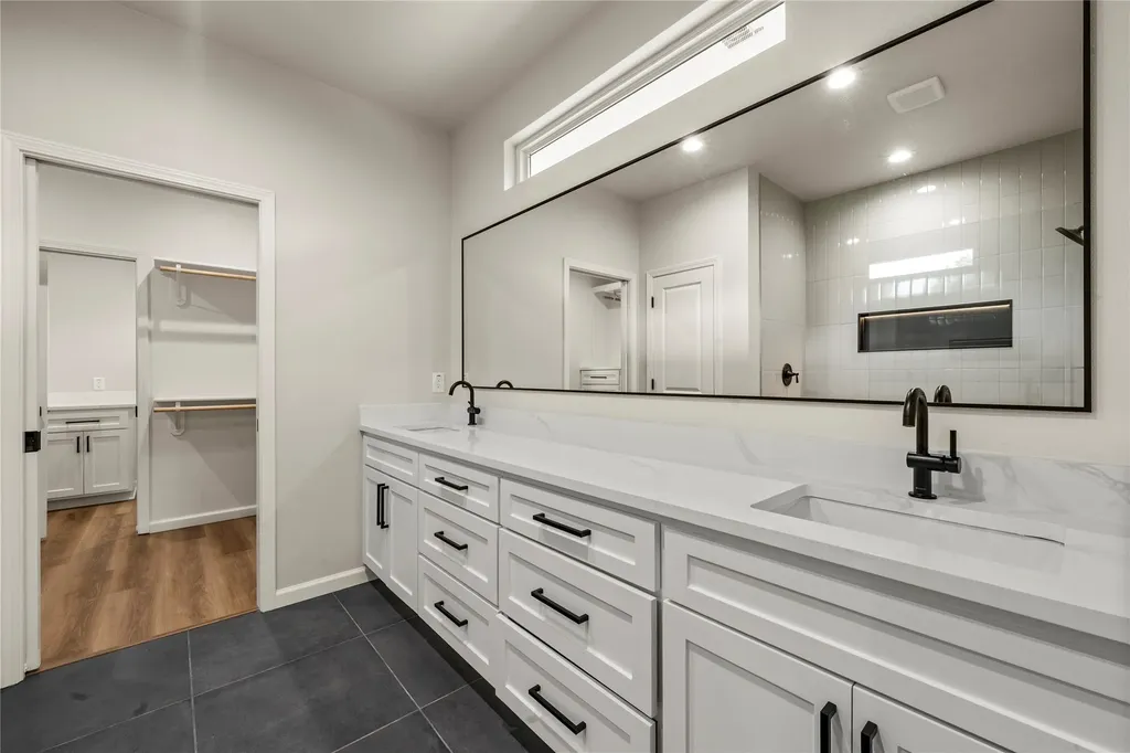 267 Sherwood Drive Woodway TX 76712