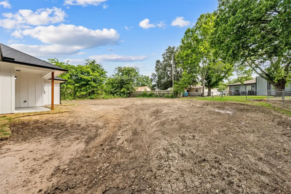267 Sherwood Drive Woodway TX 76712
