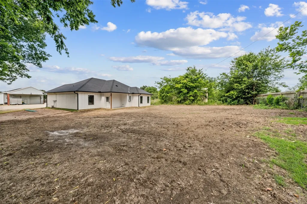 267 Sherwood Drive Woodway TX 76712