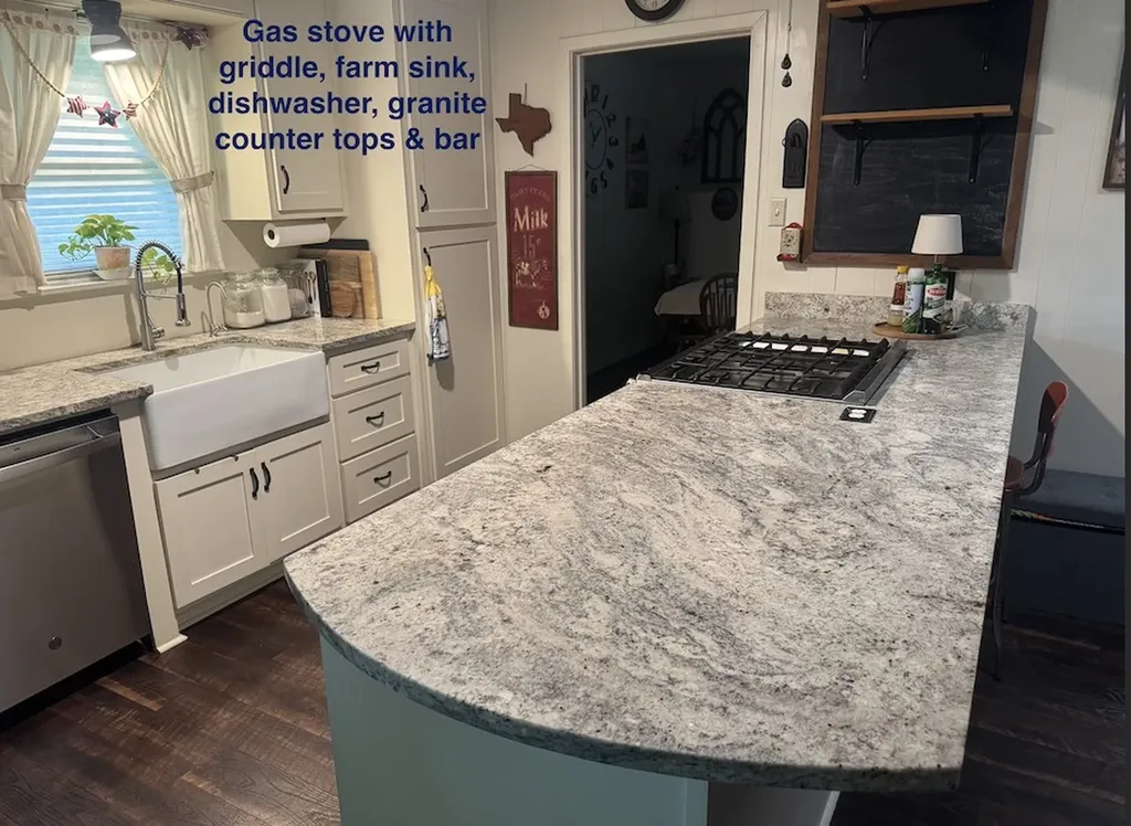 3908 Dawn Drive Benbrook TX 76116