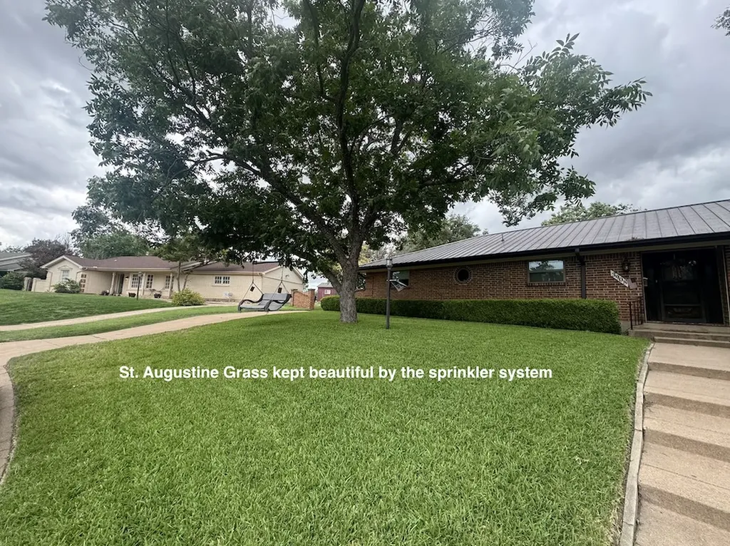 3908 Dawn Drive Benbrook TX 76116