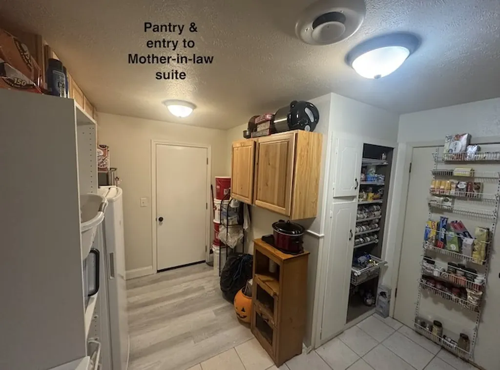 3908 Dawn Drive Benbrook TX 76116