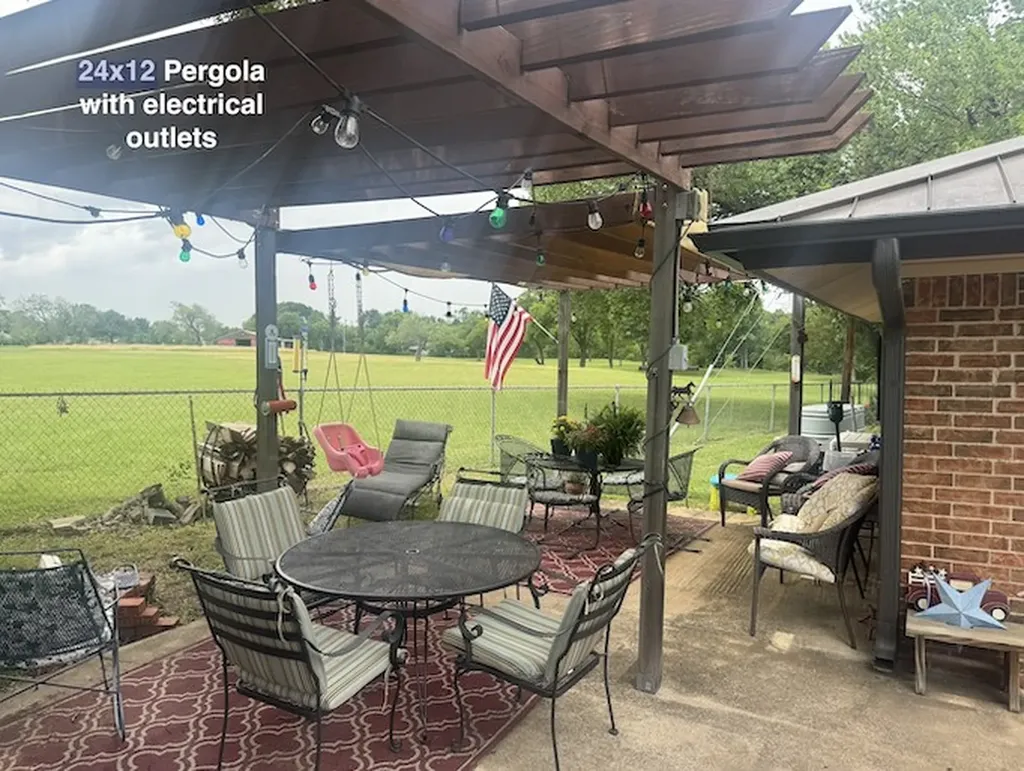 3908 Dawn Drive Benbrook TX 76116