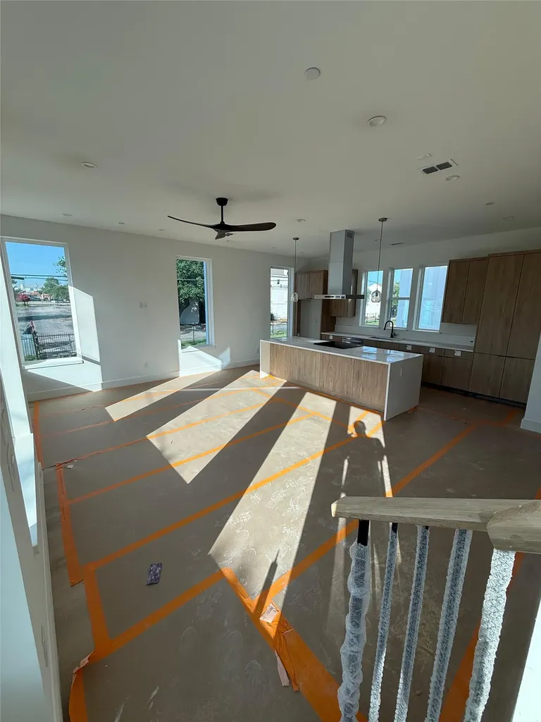4635 Sylvester Street Dallas TX 75219