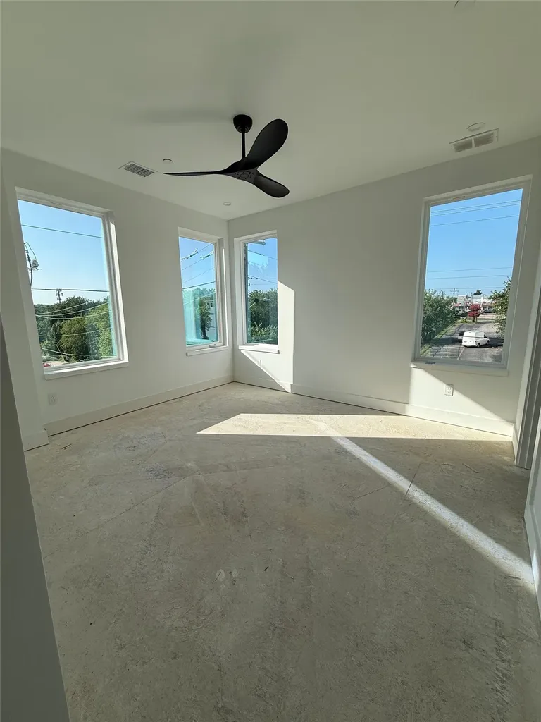 4635 Sylvester Street Dallas TX 75219