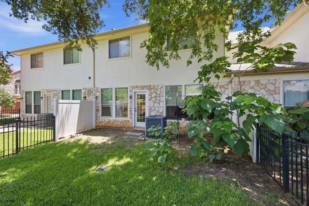 237 Corinna Court Hurst TX 76053
