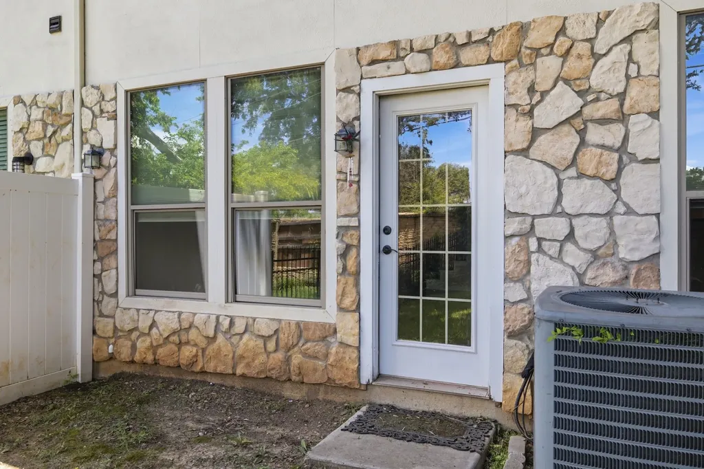 237 Corinna Court Hurst TX 76053