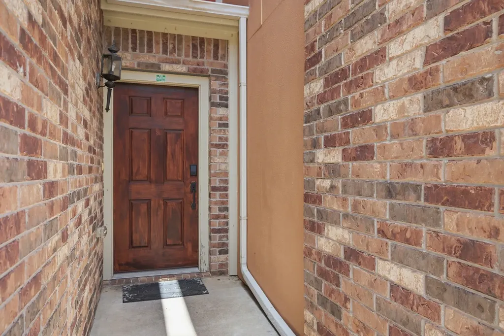 237 Corinna Court Hurst TX 76053