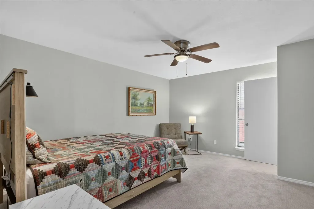 4 Cedar Lane Bedford TX 76021