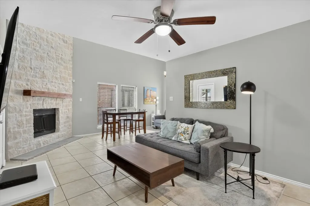4 Cedar Lane Bedford TX 76021