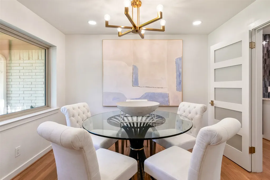 7431 Larchview Dallas TX 75254