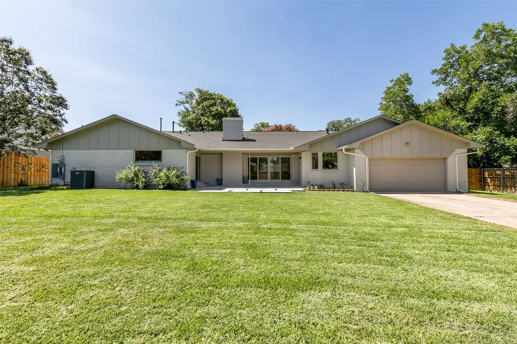 7431 Larchview Dallas TX 75254