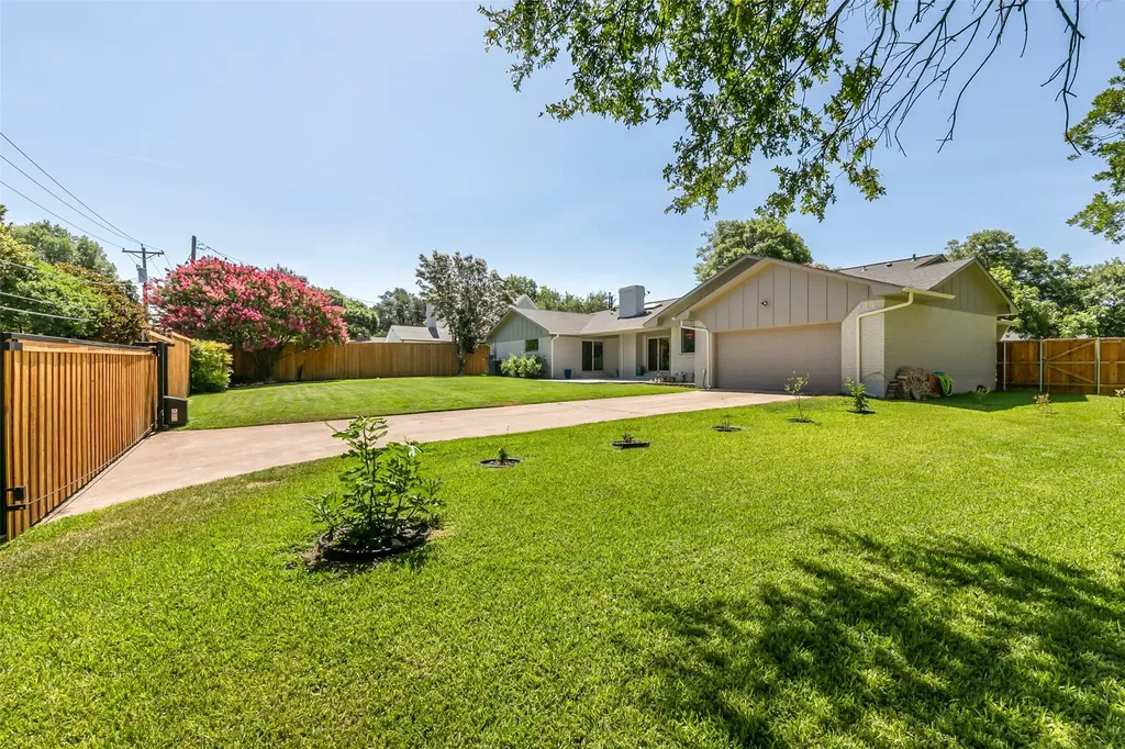 7431 Larchview Dallas TX 75254