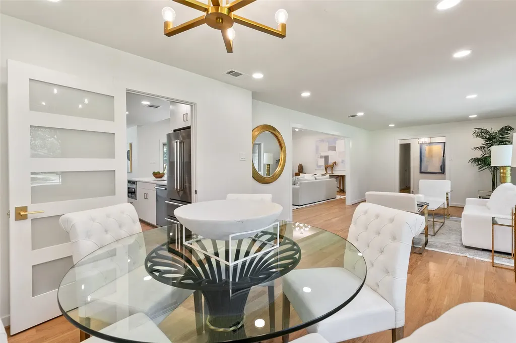 7431 Larchview Dallas TX 75254