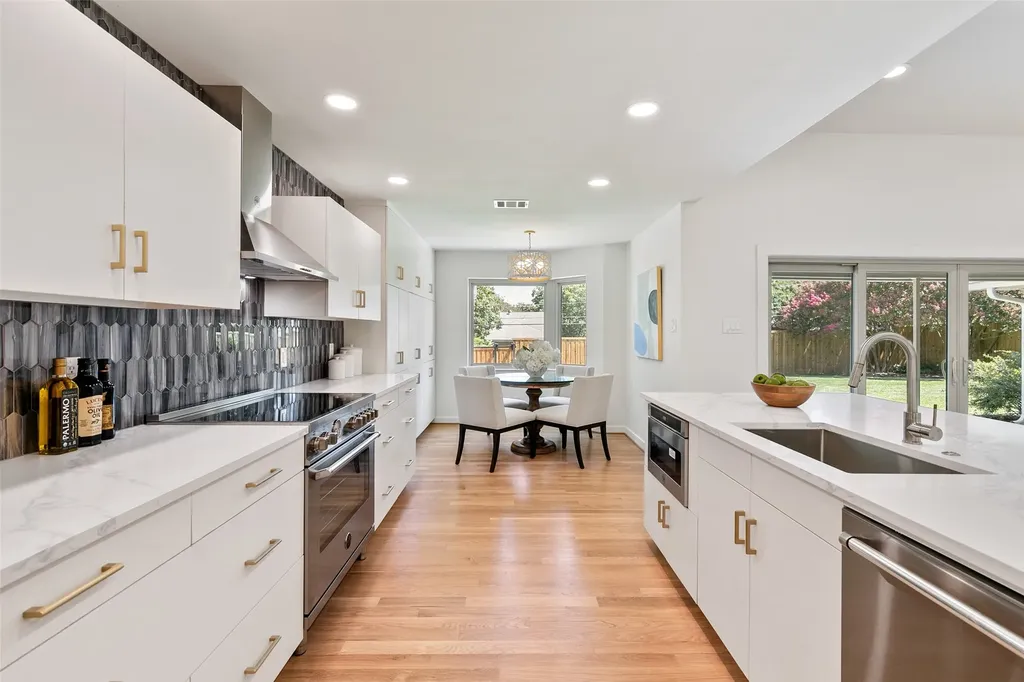7431 Larchview Dallas TX 75254