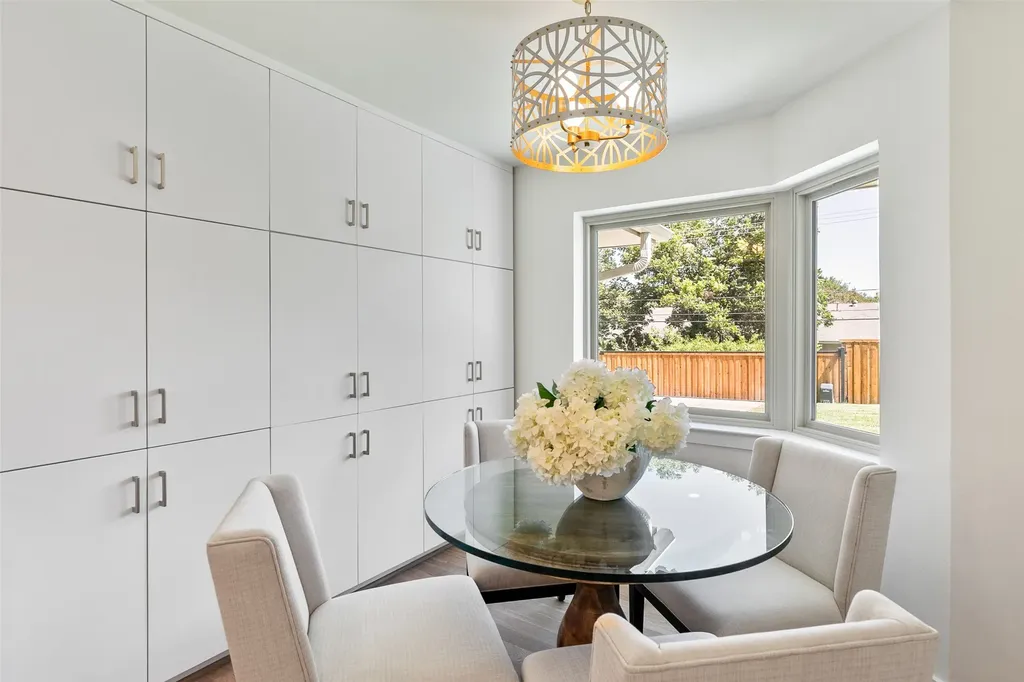 7431 Larchview Dallas TX 75254