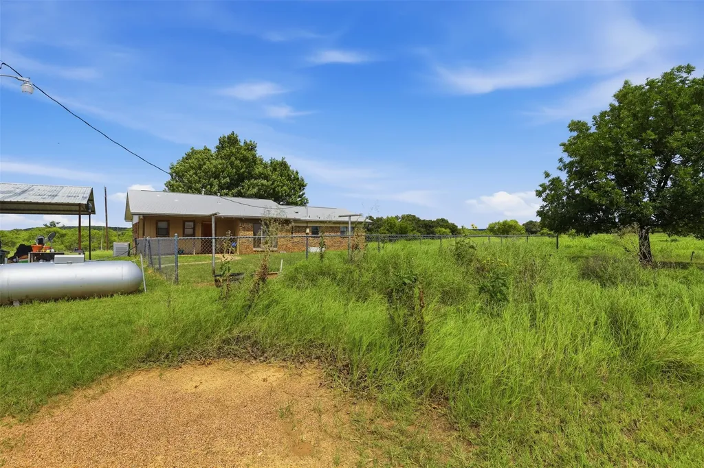 501 County Road 461 Eastland TX 76448