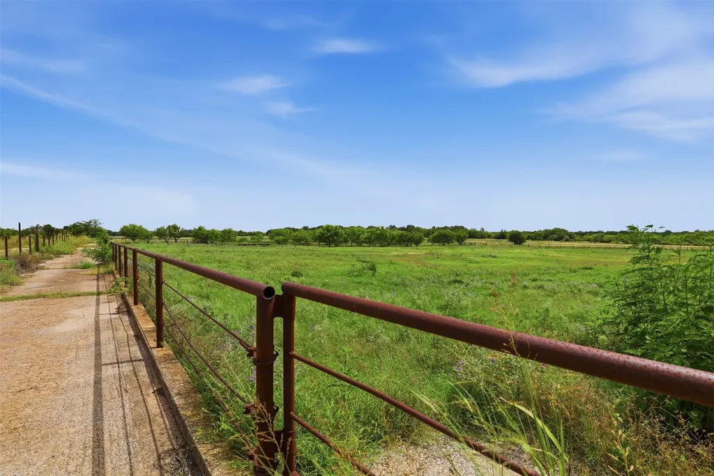 501 County Road 461 Eastland TX 76448
