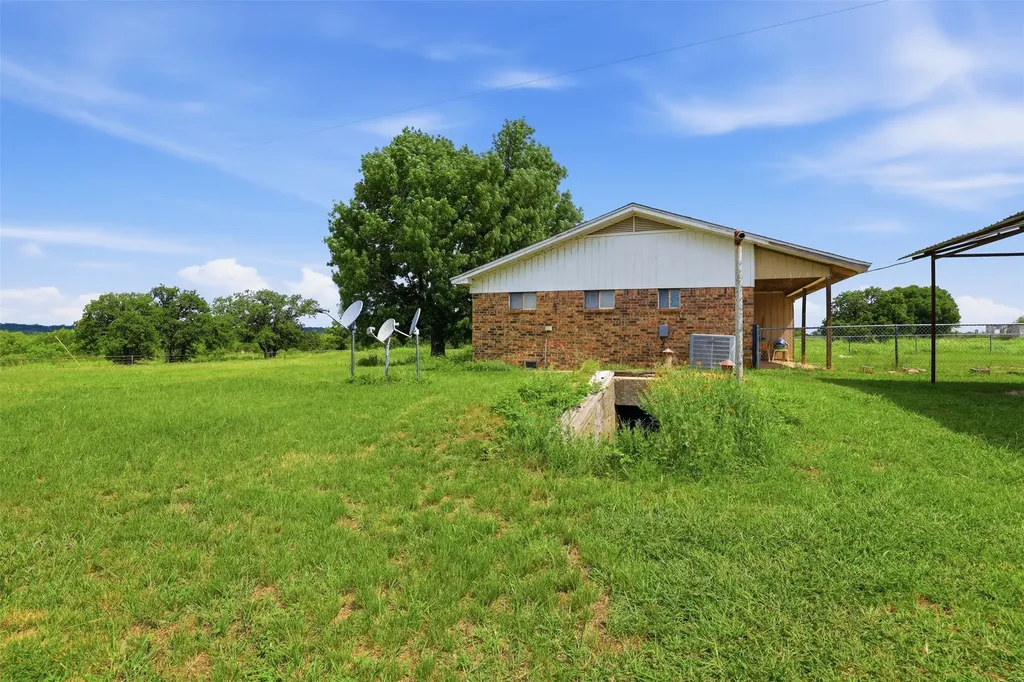 501 County Road 461 Eastland TX 76448