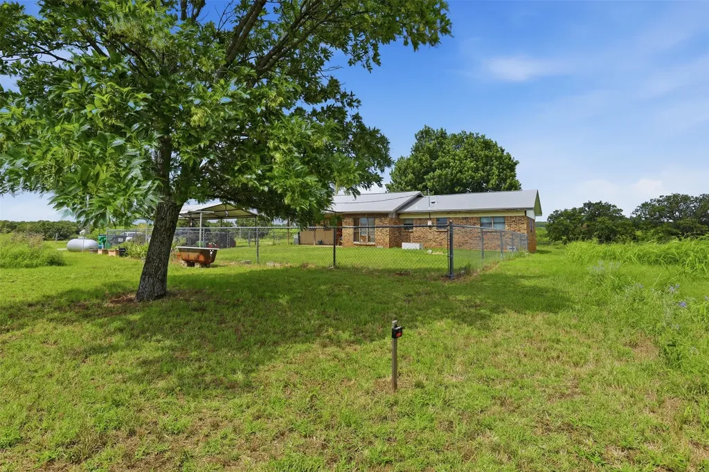 501 County Road 461 Eastland TX 76448