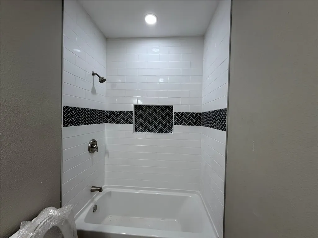1040 Rays Way Weatherford TX 76085