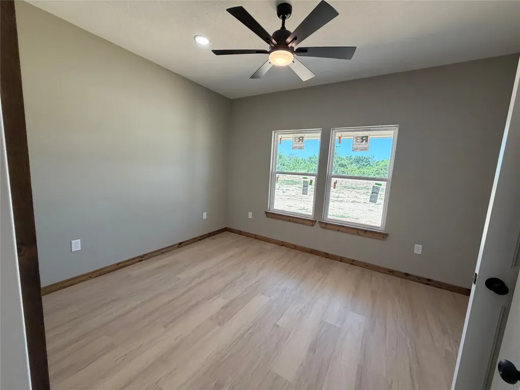 1040 Rays Way Weatherford TX 76085