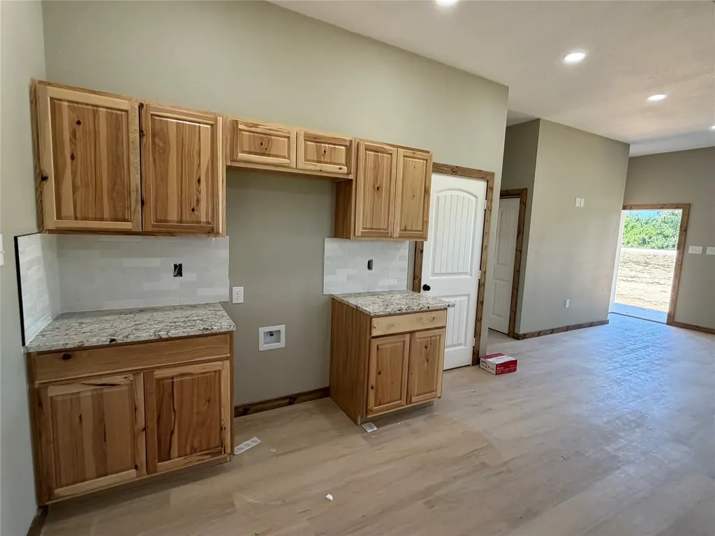 1040 Rays Way Weatherford TX 76085