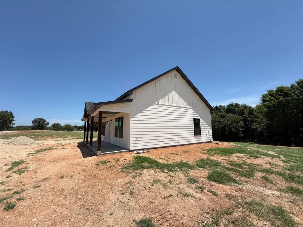 1040 Rays Way Weatherford TX 76085