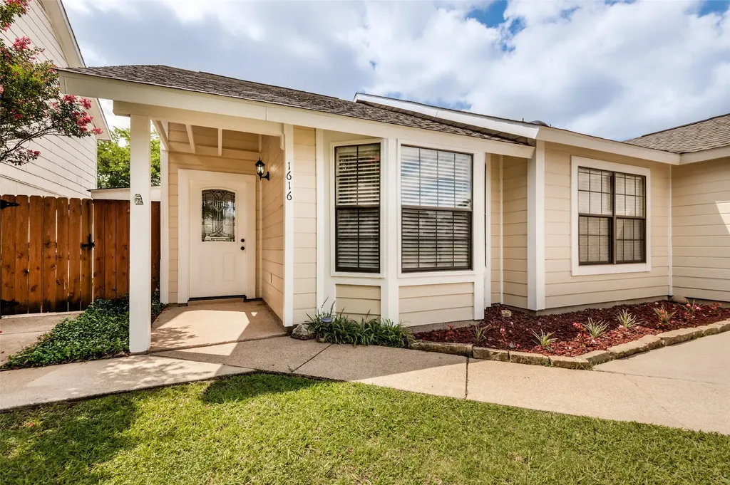 1616 Wickford Drive Arlington TX 76018