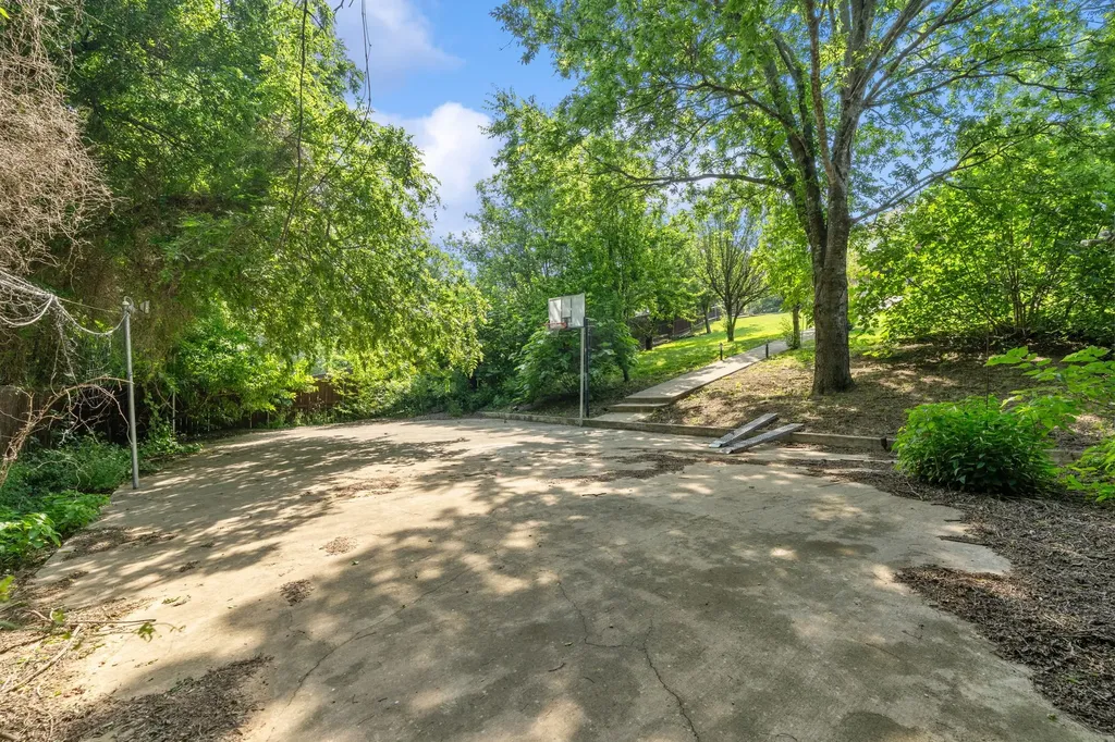 3024 N Camino Lagos Grand Prairie TX 75054