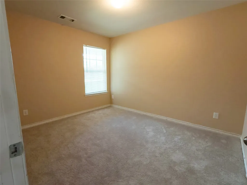 1508 Blue Jay Ennis TX 75119