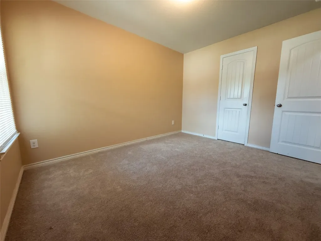1508 Blue Jay Ennis TX 75119