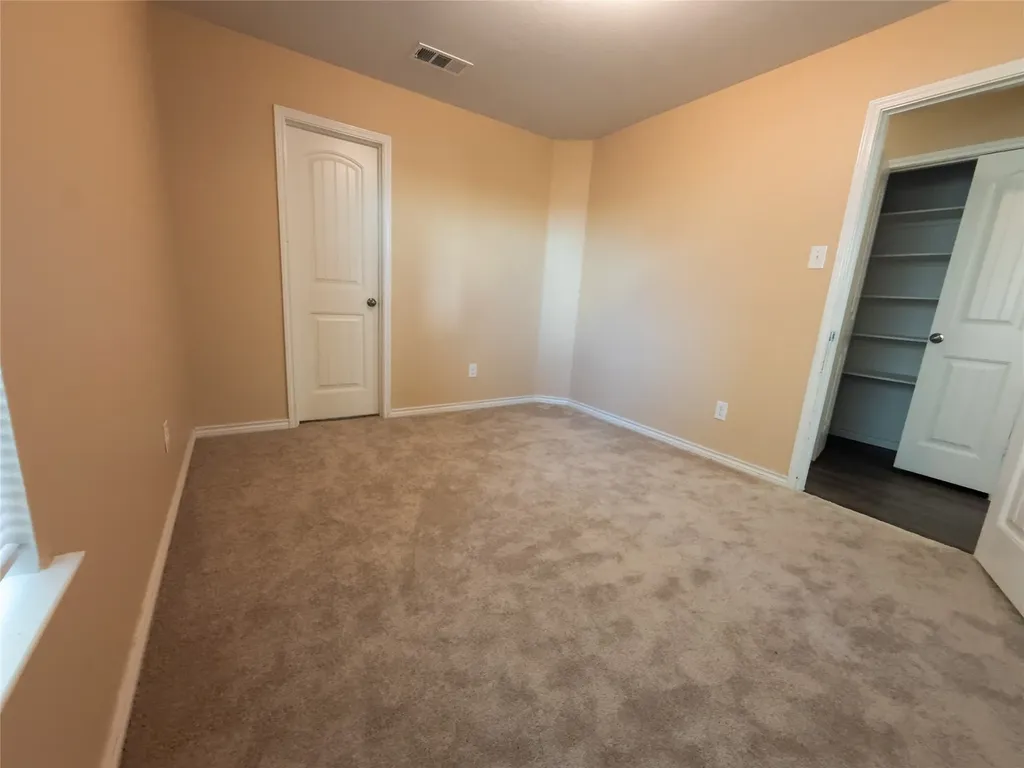 1508 Blue Jay Ennis TX 75119