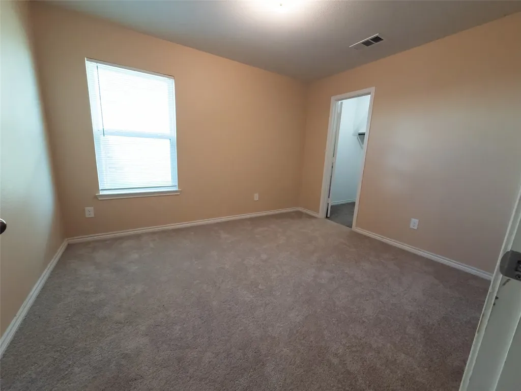 1508 Blue Jay Ennis TX 75119