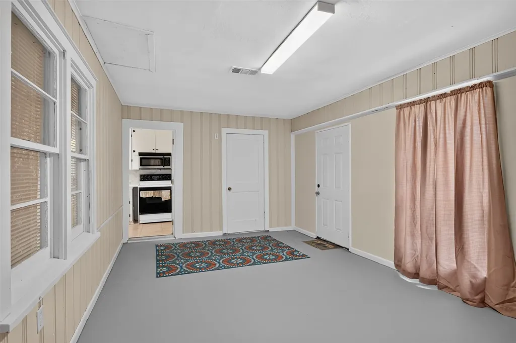 305 8th Street NE Springhill LA 71075